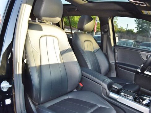 Used 2020 Mercedes-Benz GLB 250 4MATIC image 30