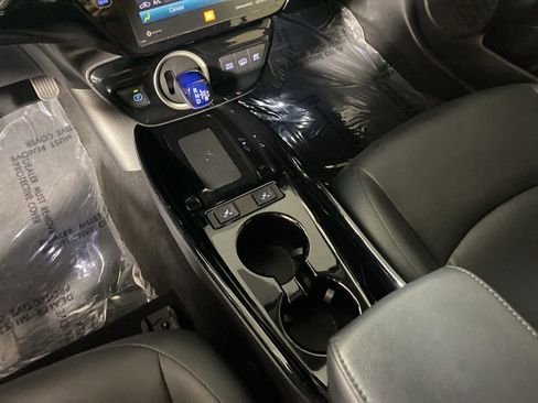 Used 2020 Toyota Prius Prime Limited FWD image 21