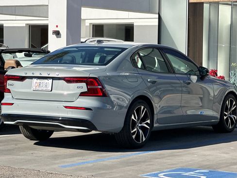 Certified 2025 Volvo S60 B5 Plus image 4