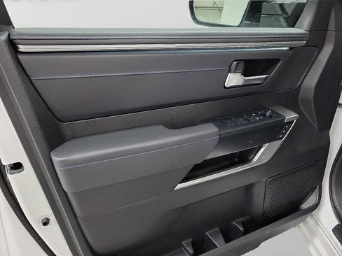 Certified 2025 Toyota Tundra Platinum image 16