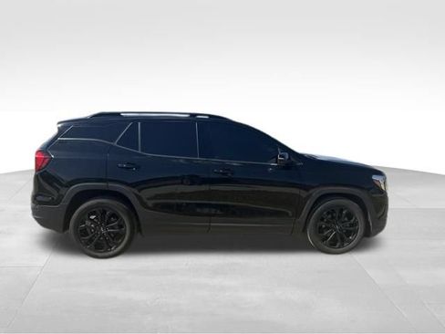 Used 2020 GMC Terrain SLT w/ Preferred Package FWD image 2