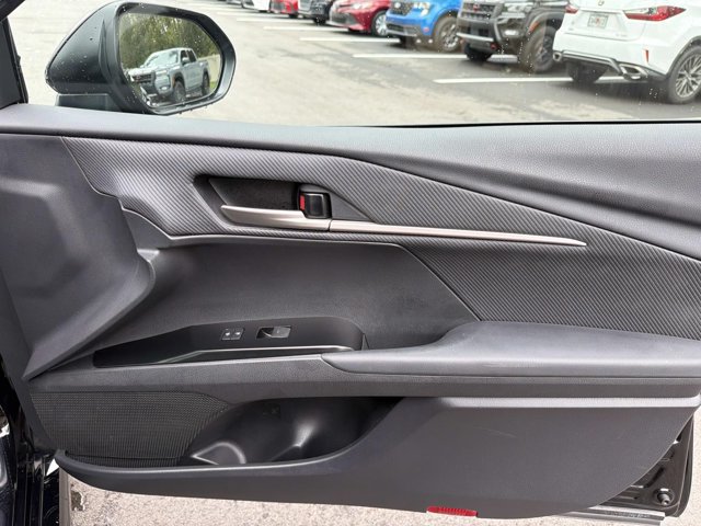 Certified 2025 Toyota Camry SE FWD image 15