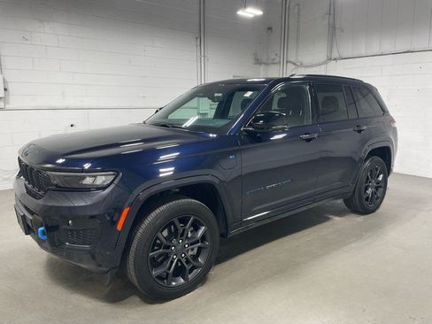 Used 2024 Jeep Grand Cherokee Limited 4xe AWD/4WD image 1