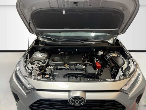 Used 2025 Toyota RAV4 XLE FWD image 29