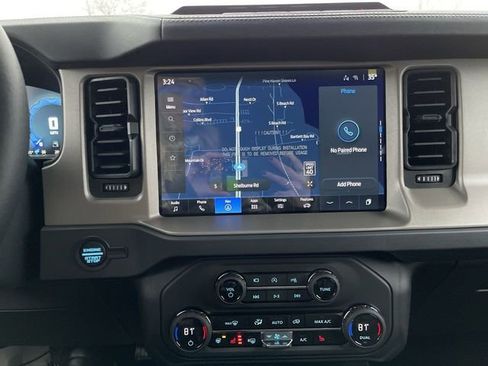 New 2025 Ford Bronco Outer Banks w/ Sasquatch Package image 19