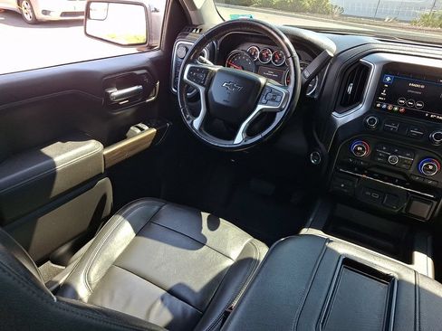 Used 2019 Chevrolet Silverado 1500 RST AWD/4WD image 15