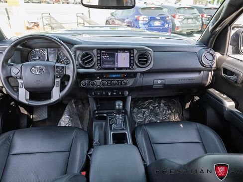 Used 2021 Toyota Tacoma TRD Sport w/ TRD Premium Sport Package AWD/4WD image 38