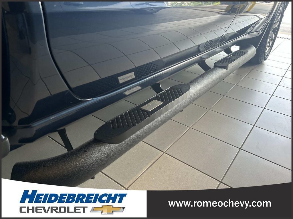 Certified 2022 Chevrolet Silverado 1500 LT w/ Convenience Package II AWD/4WD image 36