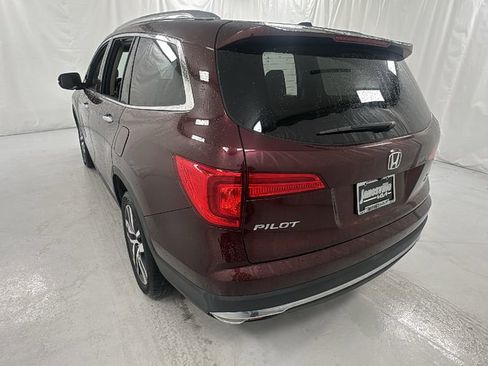 Used 2016 Honda Pilot Touring image 5