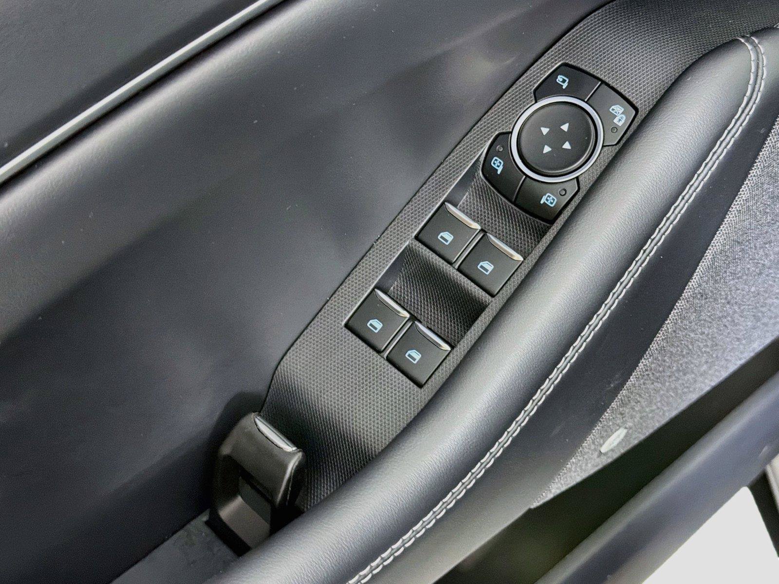 Used 2025 Ford Mustang Mach-E Premium RWD image 16