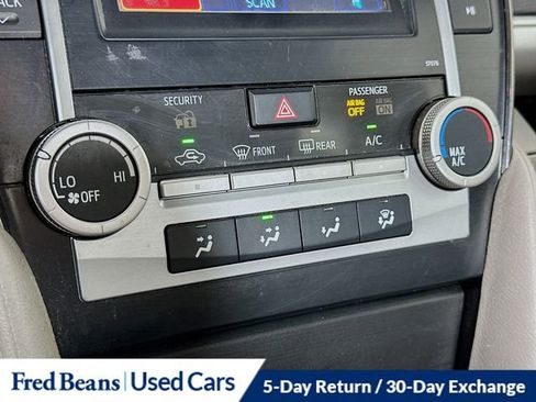 Used 2013 Toyota Camry LE FWD image 15
