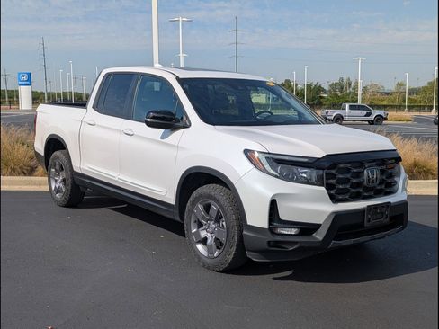 Certified 2024 Honda Ridgeline TrailSport image 1