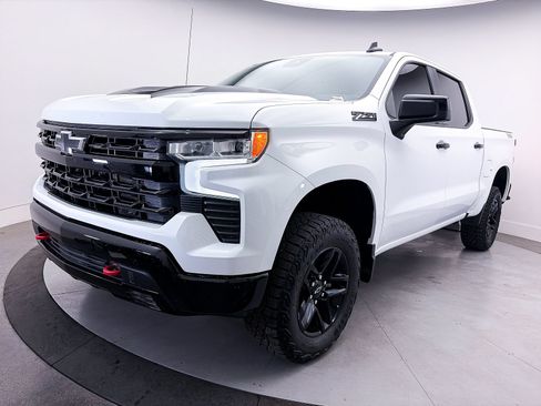 Used 2023 Chevrolet Silverado 1500 LT Trail Boss w/ Protection Package AWD/4WD image 15