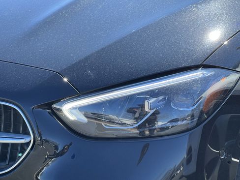 Used 2022 Mercedes-Benz C 300 Sedan image 7