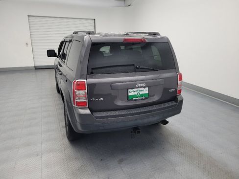 Used 2015 Jeep Patriot High Altitude AWD/4WD image 6