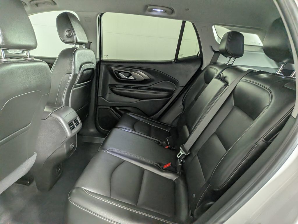 Certified 2024 GMC Terrain SLT AWD/4WD image 31