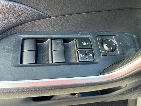 Used 2024 Toyota RAV4 LE AWD/4WD image 12