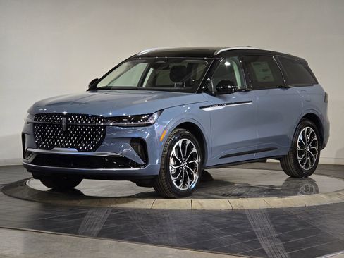 New 2026 Lincoln Nautilus Reserve AWD/4WD image 4