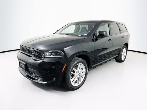 Used 2025 Dodge Durango GT image 3