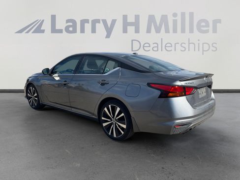 Used 2021 Nissan Altima 2.0 SR image 3
