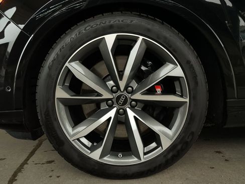 Used 2023 Audi SQ7 Prestige AWD/4WD image 30