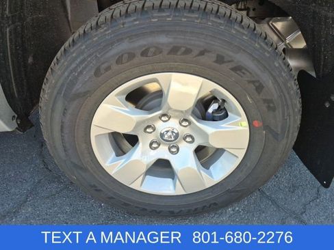 New 2026 RAM 1500 4x4 Crew Cab image 10