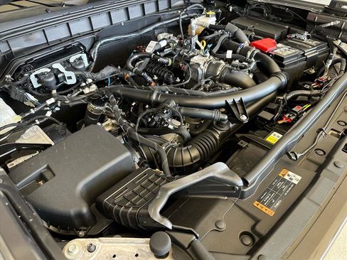 Certified 2025 Ford Bronco Badlands image 17