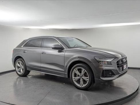 Used 2022 Audi Q8 Premium Plus w/ Premium Plus Package image 12
