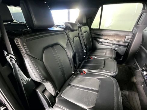 Used 2021 Ford Expedition Max Limited AWD/4WD image 31