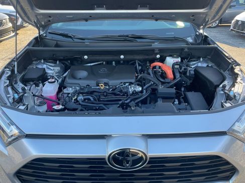 Used 2025 Toyota RAV4 LE image 31