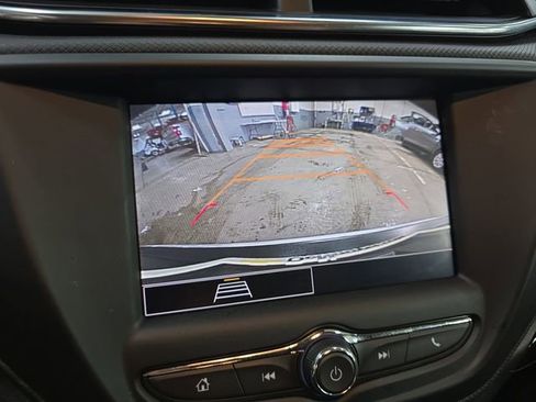 Used 2023 Chevrolet TrailBlazer LT image 22