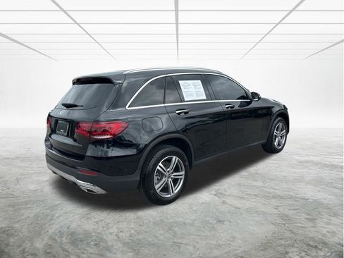 Used 2022 Mercedes-Benz GLC 300 image 4