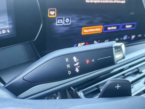 New 2026 Chevrolet Traverse LT w/ Enhanced Driving Package image 18