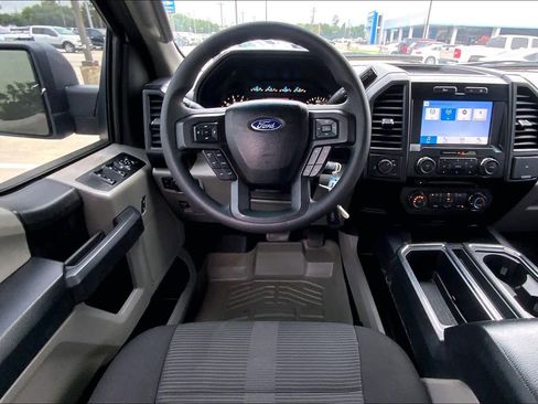 Used 2017 Ford F150 XL w/ Equipment Group 101A Mid RWD image 6
