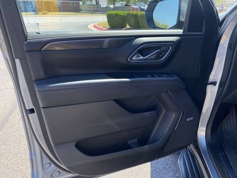 Used 2024 GMC Yukon AT4 w/ Technology Package AWD/4WD image 20