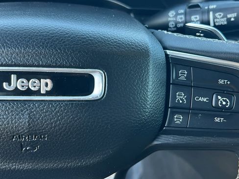 Certified 2023 Jeep Grand Cherokee L Altitude image 20