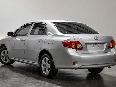 Used 2010 Toyota Corolla LE FWD image 13