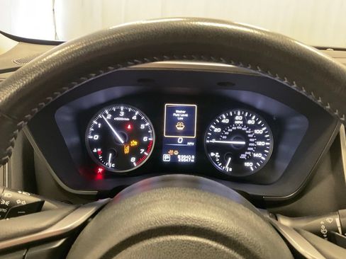 Used 2023 Subaru Ascent Premium AWD/4WD image 2