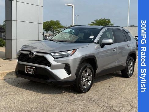 Used 2024 Toyota RAV4 XLE FWD image 7