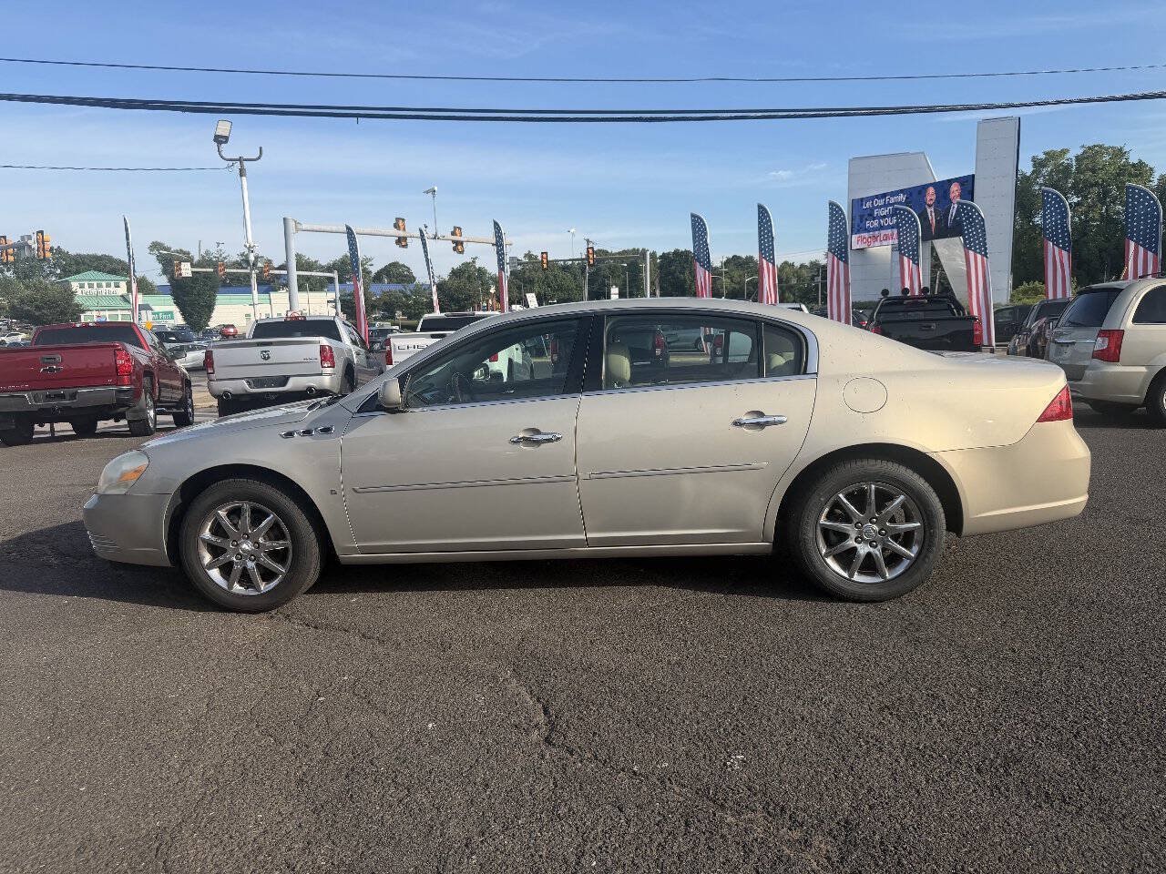 Used 2008 Buick Lucerne CXL w/ Ultra Confidence Package FWD image 1