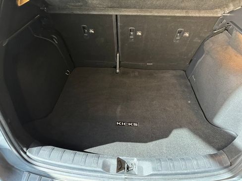 Used 2020 Nissan Kicks SR w/ Exterior Package FWD image 20