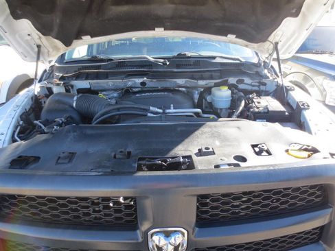 Used 2017 RAM 2500 Tradesman image 5