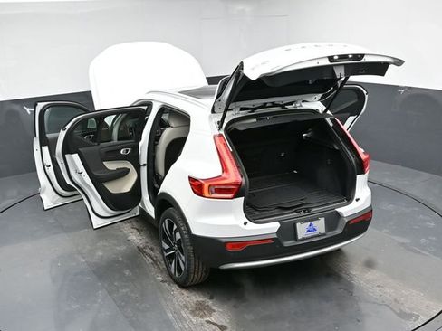 Used 2023 Volvo XC40 B4 Plus w/ Driver Assist Package image 42