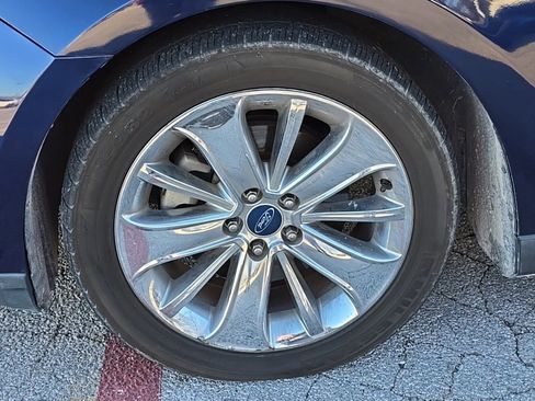 Used 2011 Ford Taurus Limited w/ 303A Rapid Spec Order Code image 9