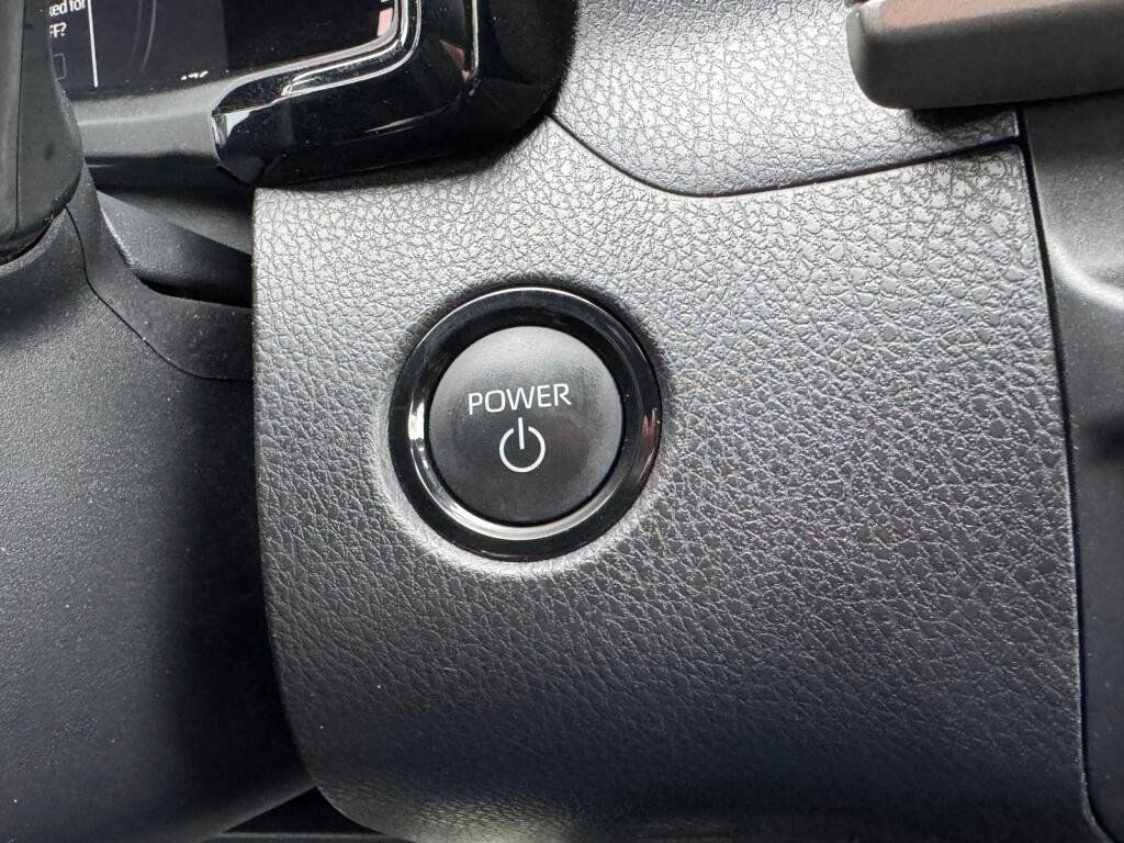 Certified 2026 Toyota Camry SE AWD/4WD image 15