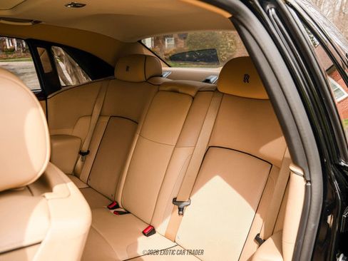 Used 2014 Rolls-Royce Ghost image 53