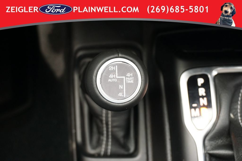 Used 2023 Jeep Wrangler Unlimited Sahara w/ Cold Weather Group AWD/4WD image 23