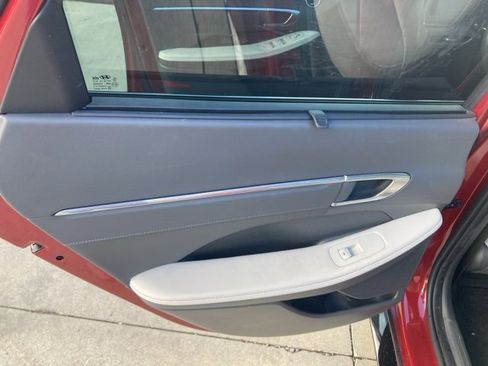 Used 2023 Hyundai Sonata Limited image 12
