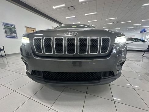 Used 2020 Jeep Cherokee Latitude Plus w/ Cold Weather Group image 32