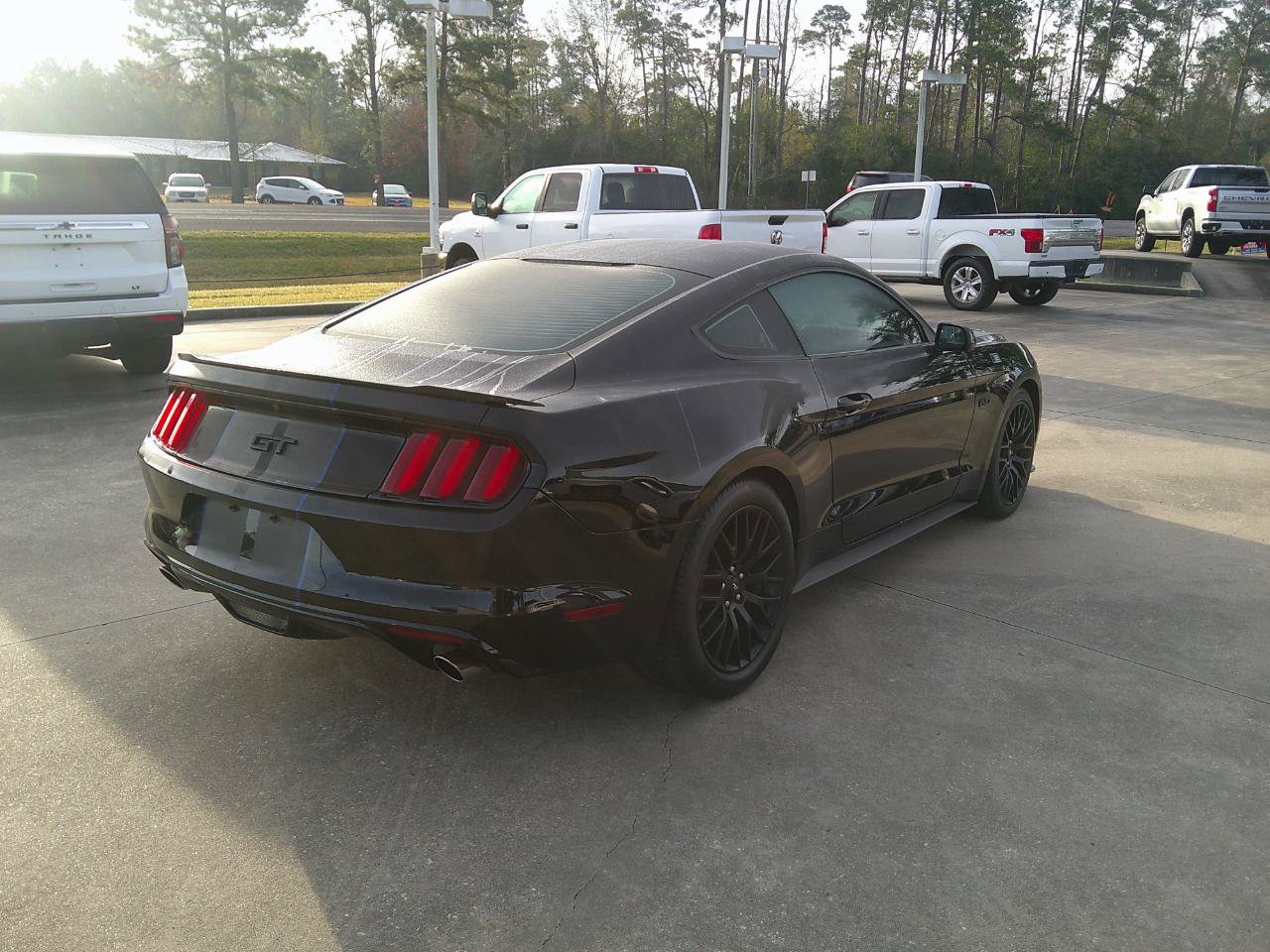 Used 2016 Ford Mustang GT w/ Black Accent Package RWD image 4